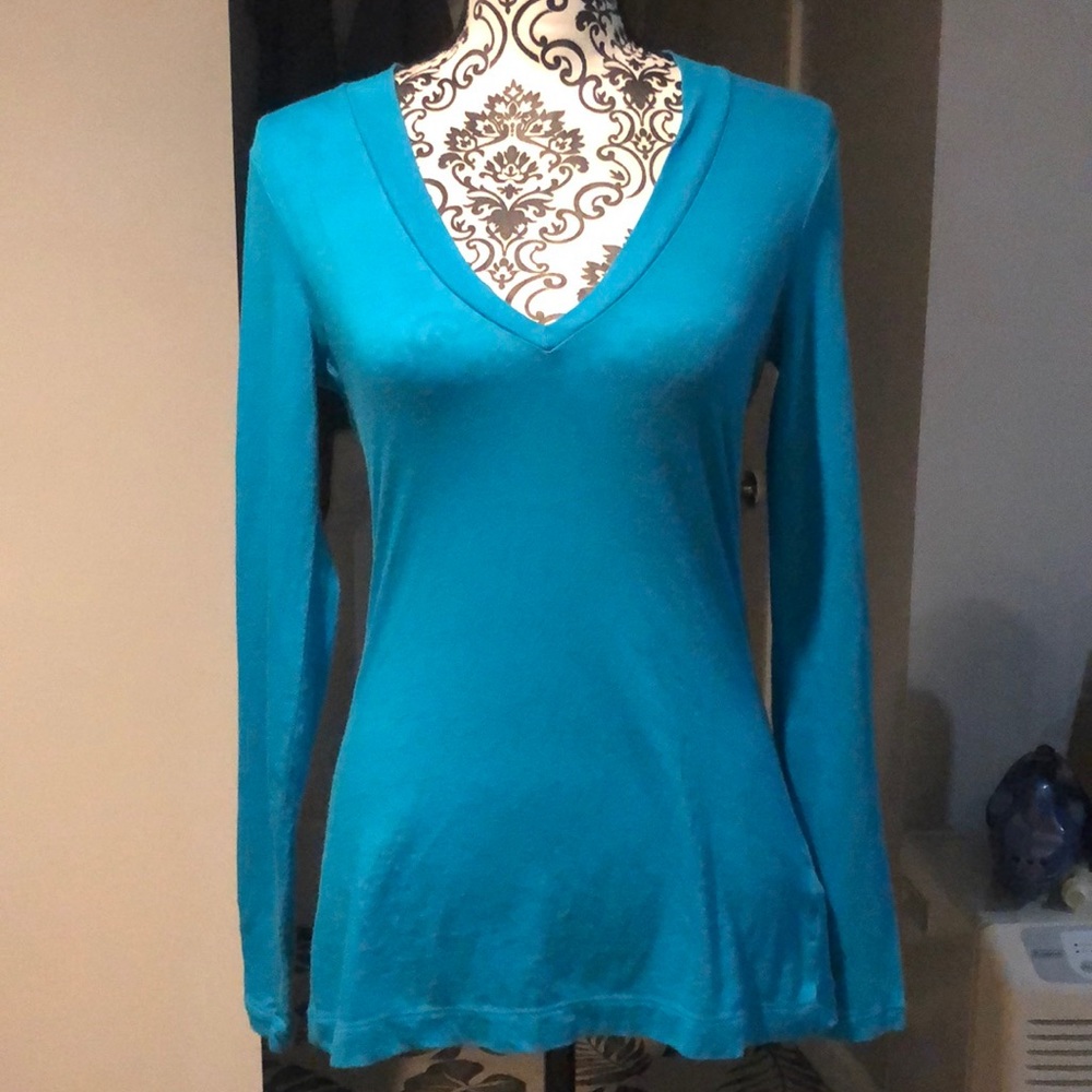 2/10$ blue long sleeve shirt